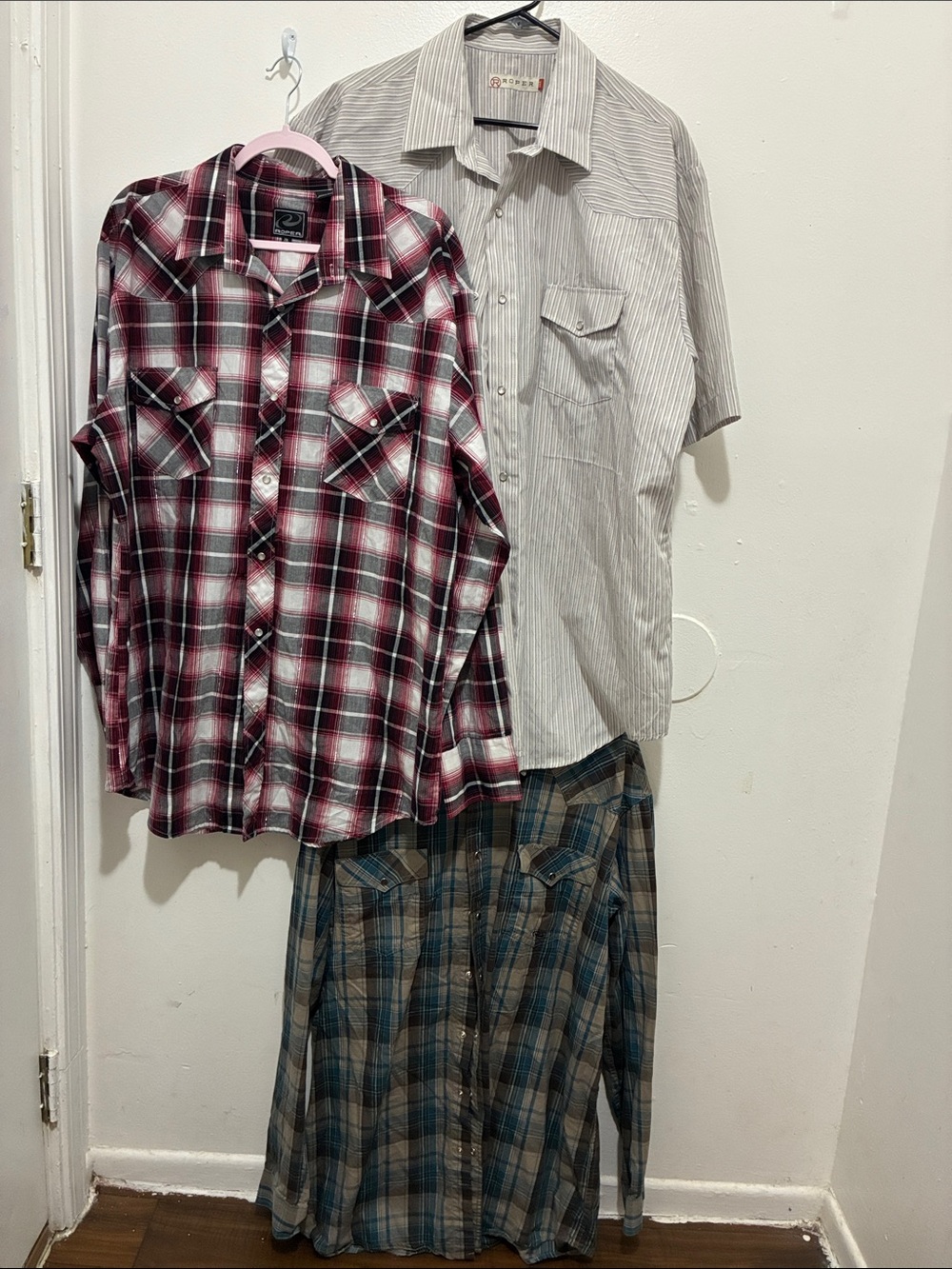 Roper Burgundy and White Plaid Button-Down Shirt - Casual Western Look